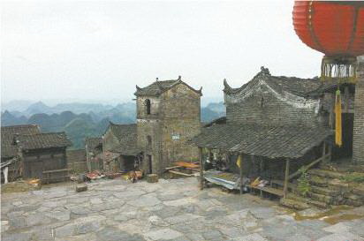 連南油嶺,古寨安好,重巒疊嶂。