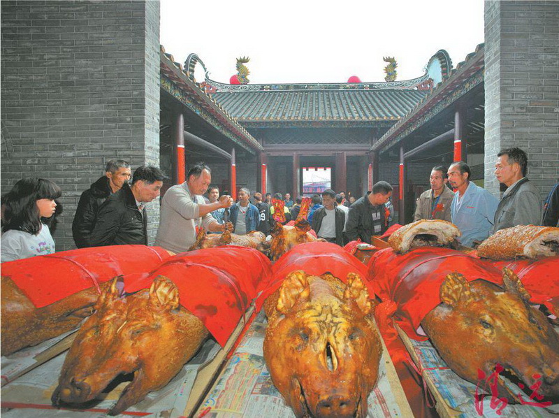 太公分燒豬,人人有份。