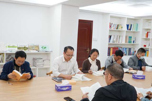2023年4月25日，清遠(yuǎn)市水利局開展讀書學(xué)習(xí)主題活動(dòng)。.JPG