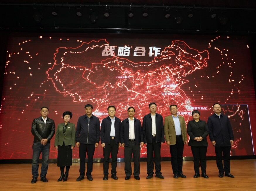 把握更大機遇 清遠市退役軍人事務(wù)局赴上海參加退役軍人創(chuàng)業(yè)創(chuàng)新成果展_2